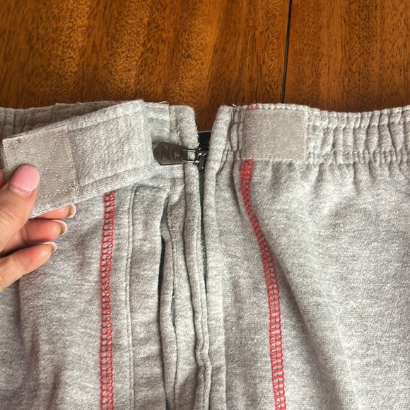 Zipway Basketball Chicago Bulls sweatpants, Size XL 18-20 - Picture 5 of 12